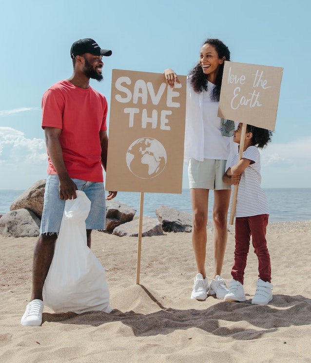 Mother Child Beach Cleaning for Mother's Day